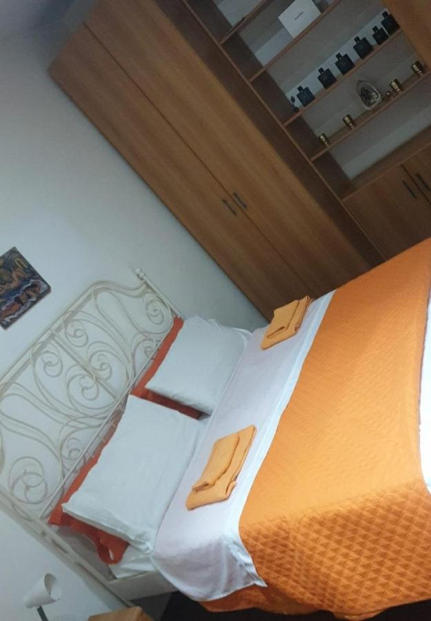 Appartamento Al Porto Napoli Esterno foto